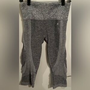 Gray Athletic 3/4 Leggings